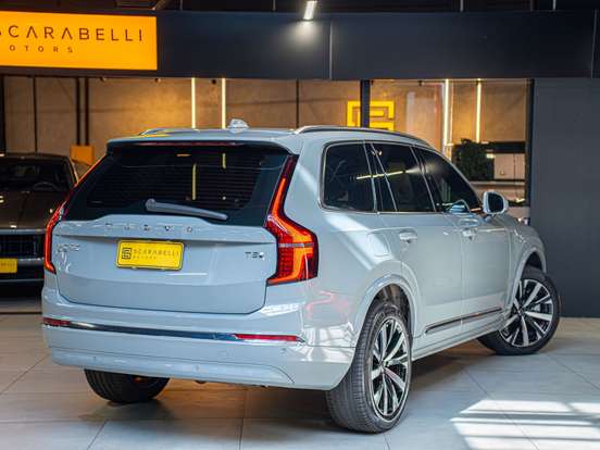 VOLVO-XC90-2025