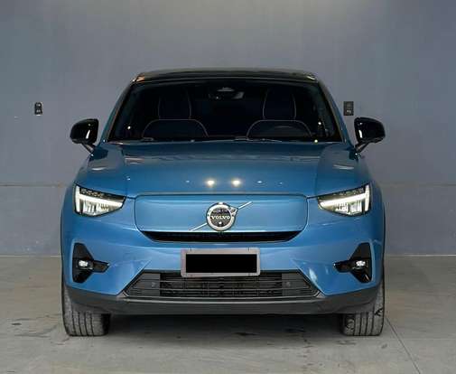 VOLVO-C40-2022