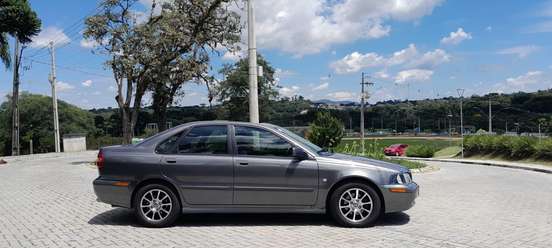 VOLVO-S40-2001