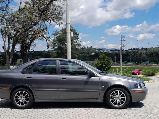 VOLVO-S40-2.0 TURBO GASOLINA 4P AUTOMÁTICO VOLVO-S40-2001