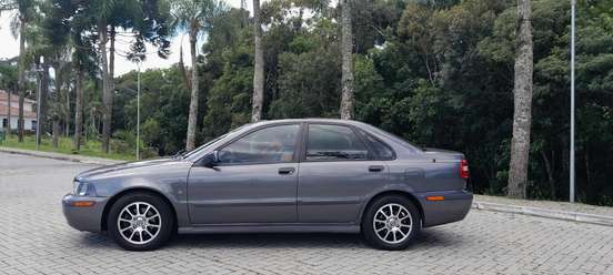 VOLVO-S40-2001