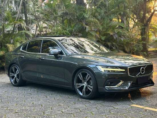 VOLVO-S60-2019