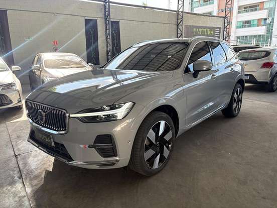 VOLVO-XC60-2023