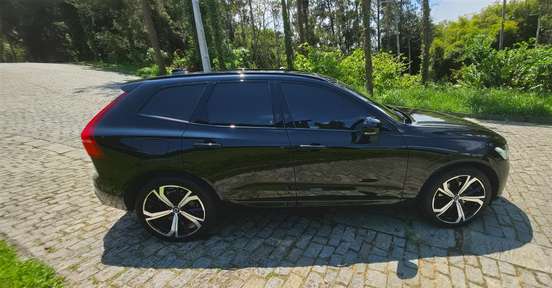 VOLVO-XC60-2023