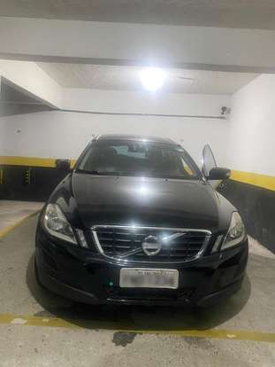 VOLVO-XC60-2011