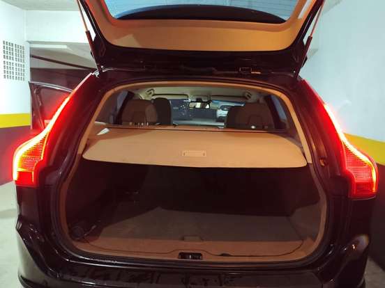 VOLVO-XC60-3.0 COMFORT AWD TURBO GASOLINA 4P AUTOMÁTICO VOLVO-XC60-2011