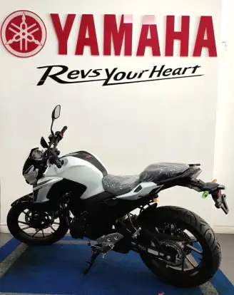 YAMAHA-FZ25 FAZER CONNECTED ABS-2026