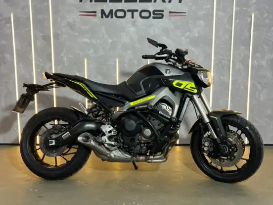 YAMAHA-MT-09 YAMAHA-MT-09-2015