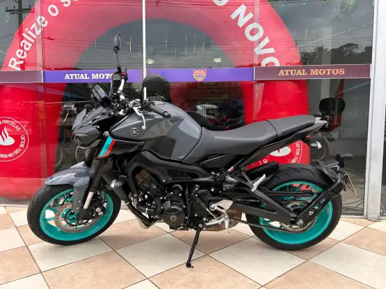 YAMAHA-MT-09-2024