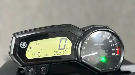 YAMAHA-XJ6 N-2014