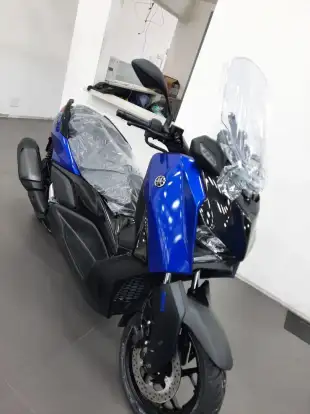 YAMAHA-XMAX 300 CONNECTED ABS YAMAHA-XMAX 300 CONNECTED ABS-2026