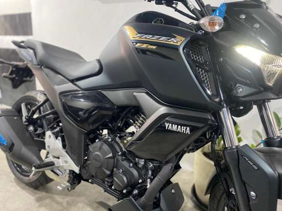 YAMAHA-FZ15 FAZER CONNECTED ABS-2025
