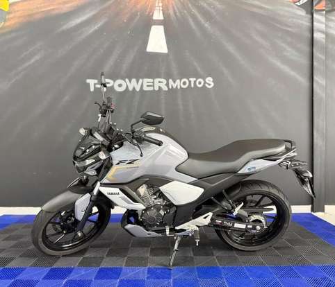 YAMAHA-FZ15 FAZER CONNECTED ABS-2025