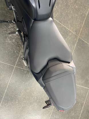 YAMAHA-MT-07 CONNECTED ABS-2025