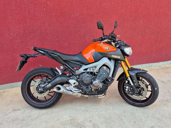YAMAHA-MT-09 YAMAHA-MT-09-2015