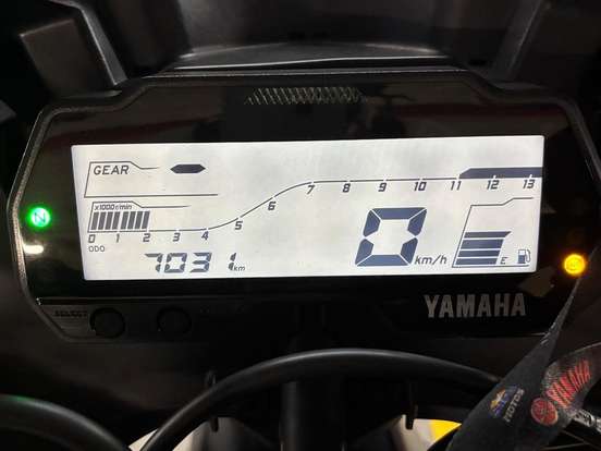 YAMAHA-YZF R15 YAMAHA-YZF R15-2025