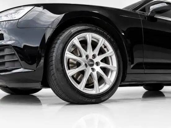 AUDI-A4-2018