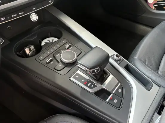 AUDI-A4-2018