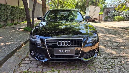 AUDI-A4-2010