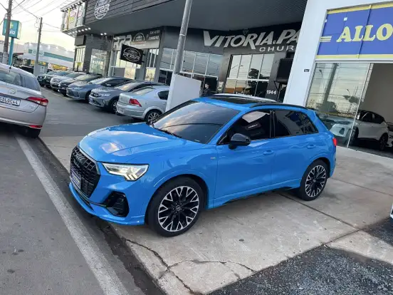 AUDI-Q3-2020