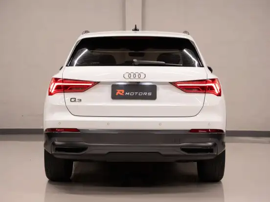 AUDI-Q3-2020