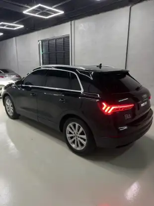 AUDI-Q3-2019