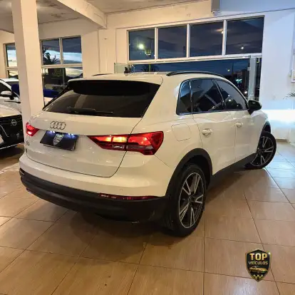 AUDI-Q3-2020