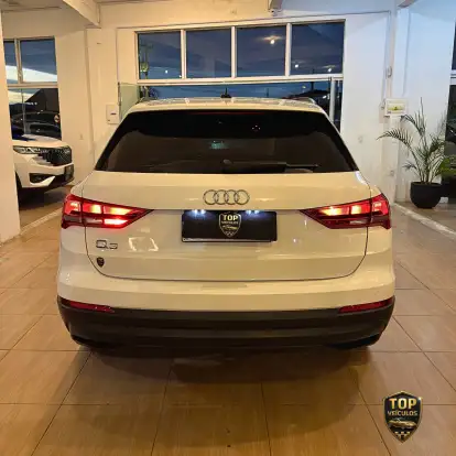 AUDI-Q3-2020