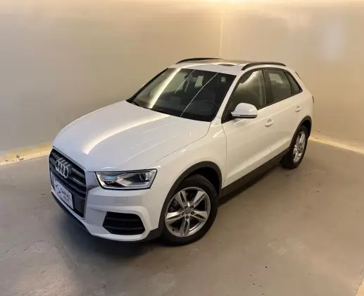 AUDI Q3 1.4 TFSI AMBITION GASOLINA 4P S TRONIC