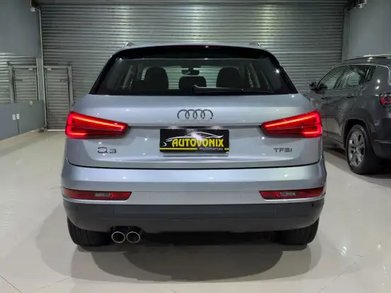 AUDI-Q3-2017
