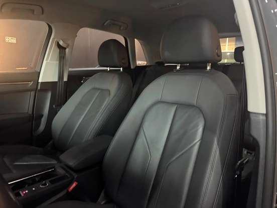 AUDI-Q3-2020