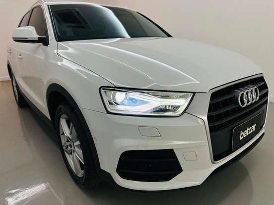 AUDI-Q3-2018