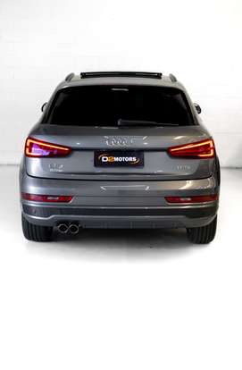 AUDI-Q3-2018