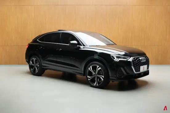 AUDI-Q3-2024