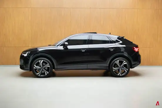 AUDI-Q3-2024