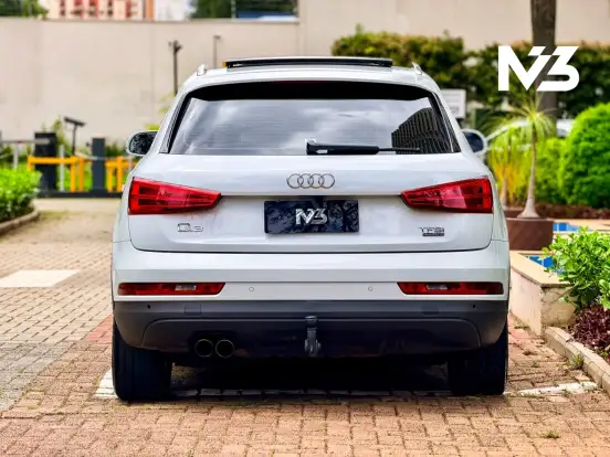 AUDI-Q3-2015