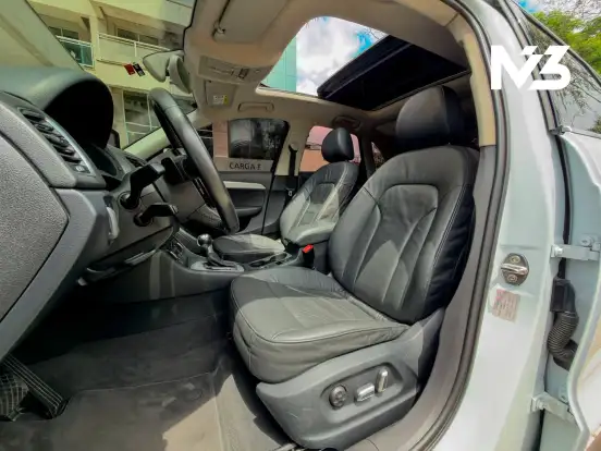 AUDI-Q3-2015