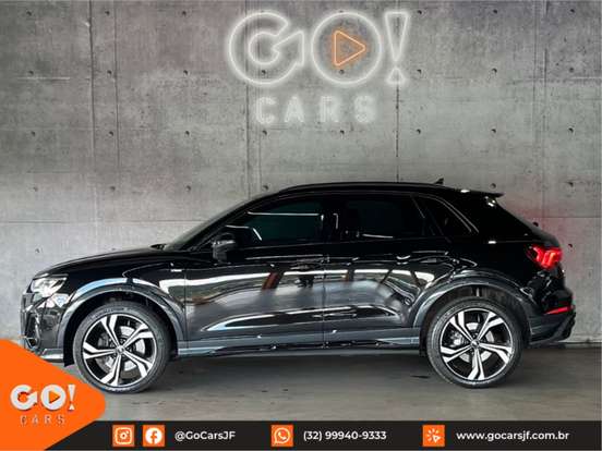 AUDI-Q3-2023