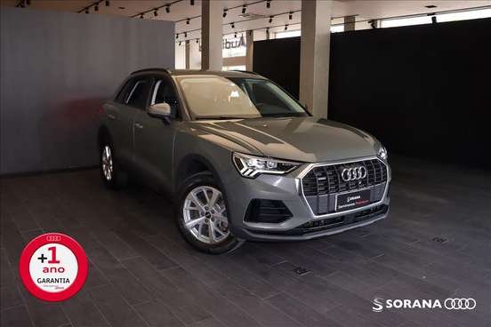 AUDI-Q3-2022