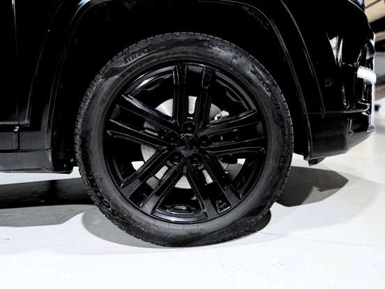 AUDI-Q3-2022