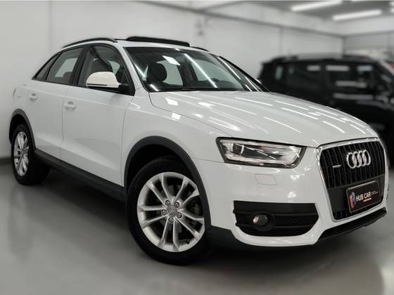 AUDI Q3 2.0 TFSI AMBIENTE QUATTRO 4P GASOLINA S TRONIC