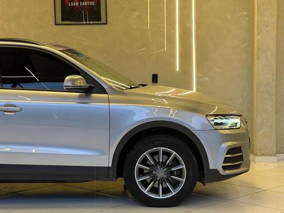 AUDI-Q3-2015