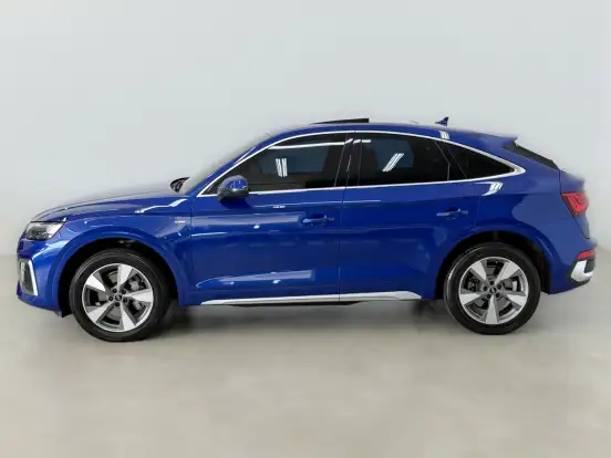 AUDI-Q5-2021
