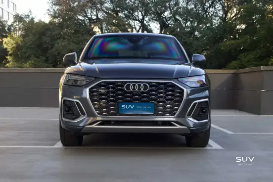 AUDI-Q5-2022