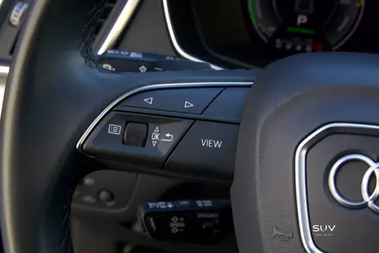 AUDI-Q5-2022