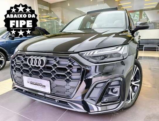 AUDI-Q5-2021