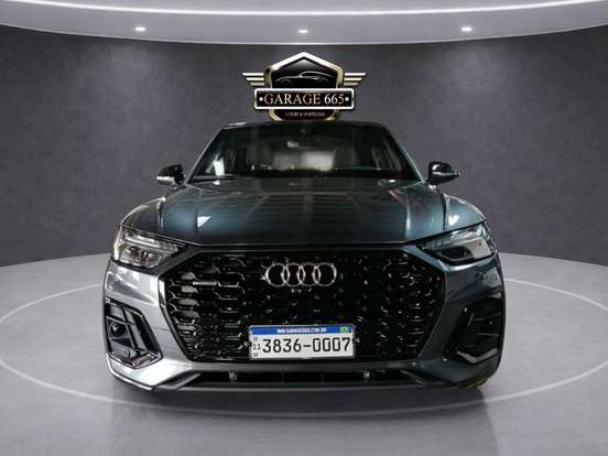 AUDI-Q5-2021