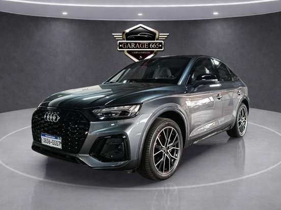 AUDI-Q5-2021