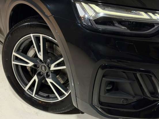 AUDI-Q5-2023