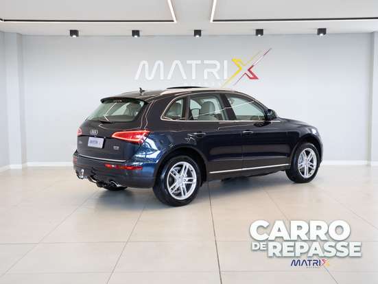 AUDI-Q5-2015